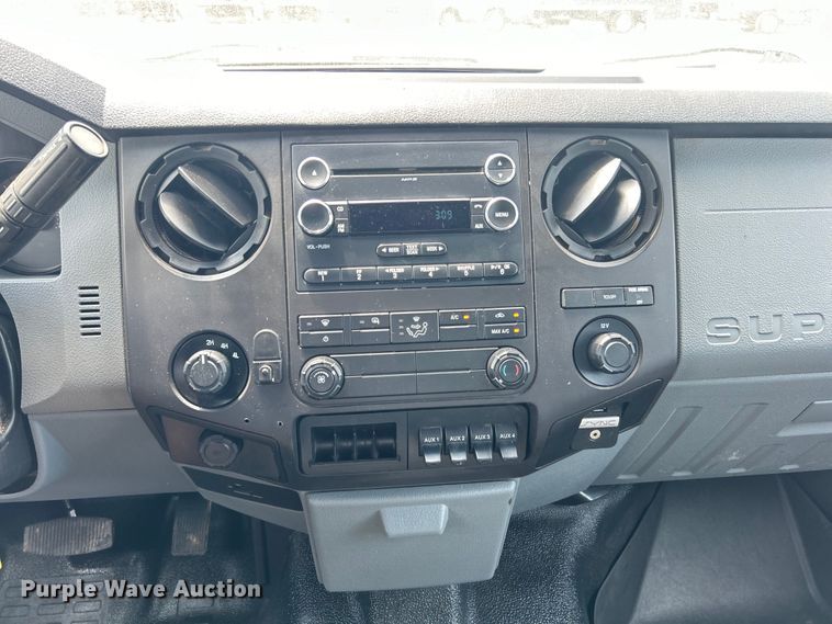 image for item EG0745 2015 Ford F450 Super Duty  SuperCab utility / service truck