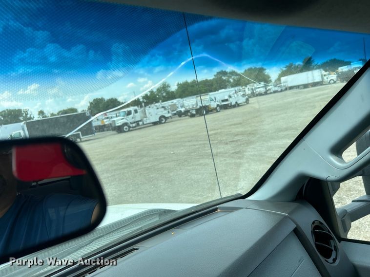 image for item EG0745 2015 Ford F450 Super Duty  SuperCab utility / service truck