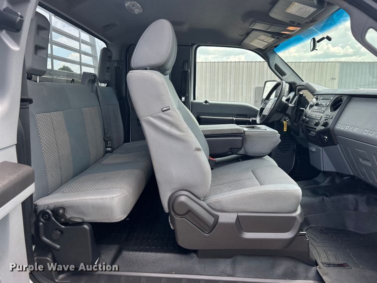 image for item EG0745 2015 Ford F450 Super Duty  SuperCab utility / service truck