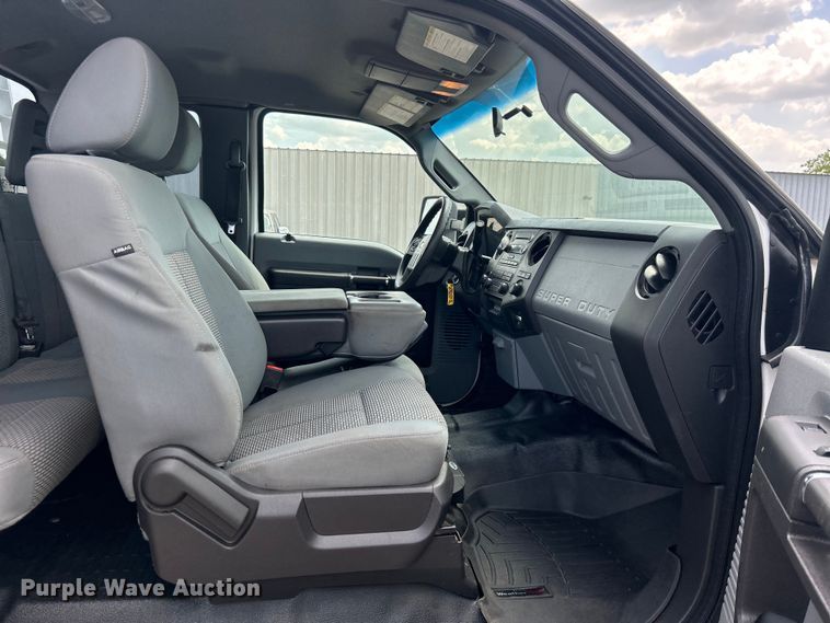 image for item EG0745 2015 Ford F450 Super Duty  SuperCab utility / service truck