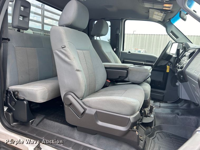 image for item EG0745 2015 Ford F450 Super Duty  SuperCab utility / service truck