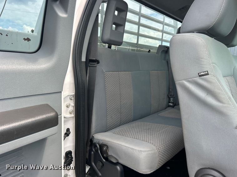 image for item EG0745 2015 Ford F450 Super Duty  SuperCab utility / service truck