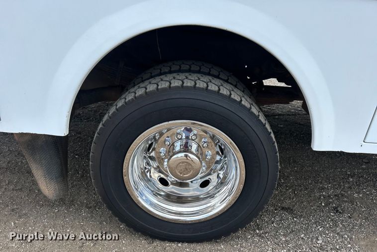 image for item EG0745 2015 Ford F450 Super Duty  SuperCab utility / service truck