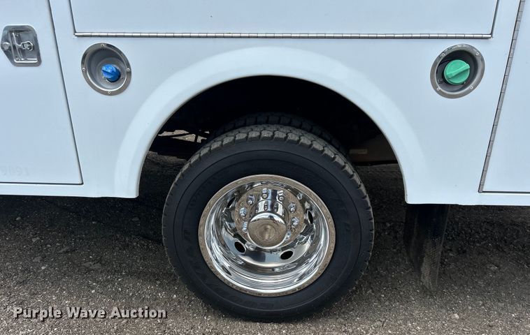 image for item EG0745 2015 Ford F450 Super Duty  SuperCab utility / service truck