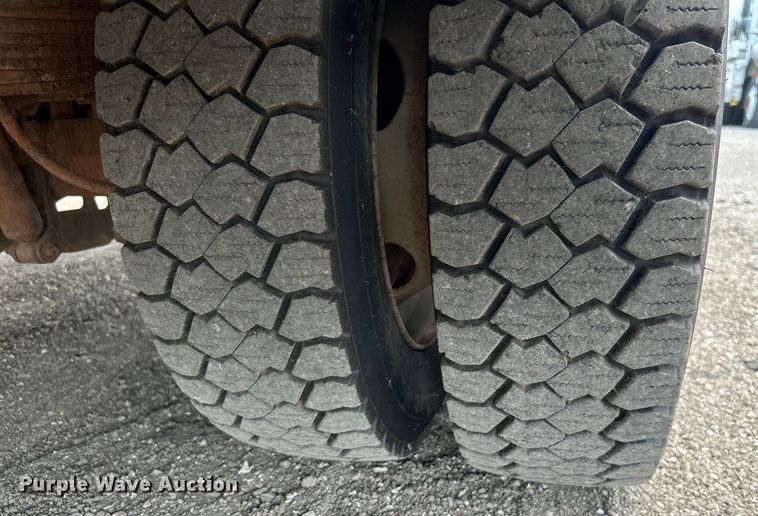 image for item EG0745 2015 Ford F450 Super Duty  SuperCab utility / service truck