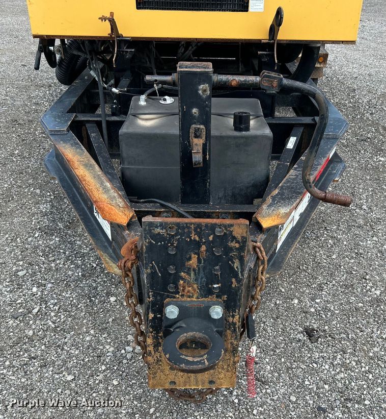 image for item EG0786 2013 Vermeer V800HD vacuum excavator