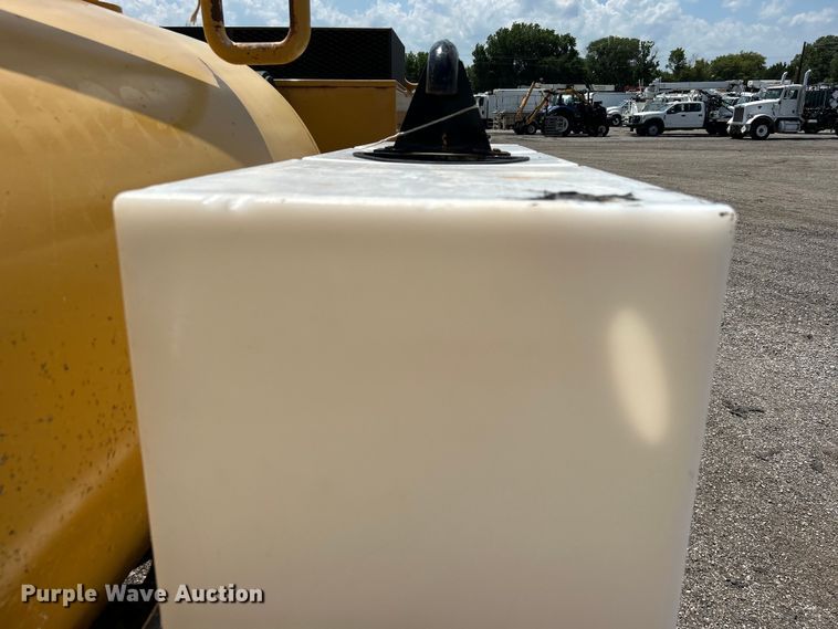 image for item EG0786 2013 Vermeer V800HD vacuum excavator