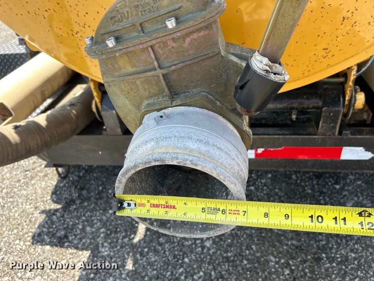 image for item EG0786 2013 Vermeer V800HD vacuum excavator