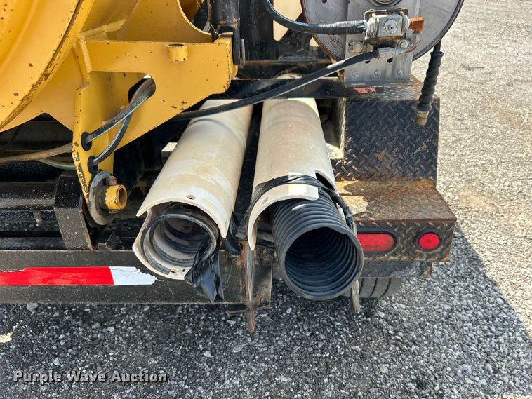 image for item EG0786 2013 Vermeer V800HD vacuum excavator