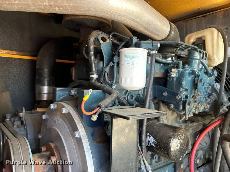 image for item EG0786 2013 Vermeer V800HD vacuum excavator