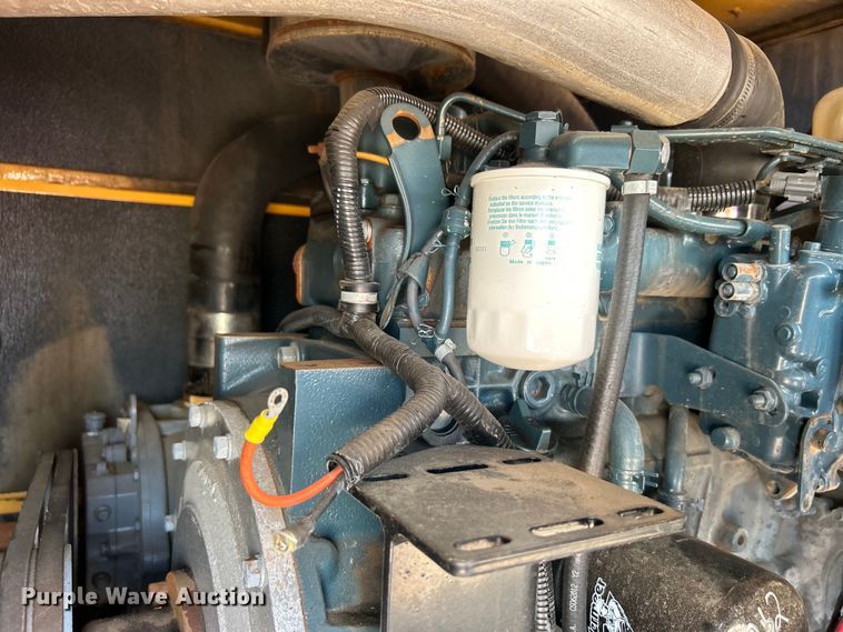 image for item EG0786 2013 Vermeer V800HD vacuum excavator