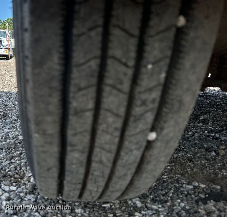 image for item EG0786 2013 Vermeer V800HD vacuum excavator