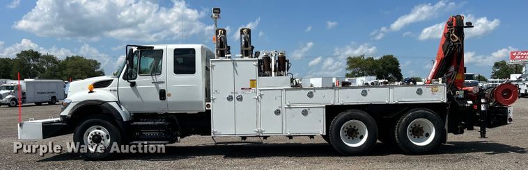 image for item EG0787 2009 International  WorkStar 7400 Crew Cab utility / service truck