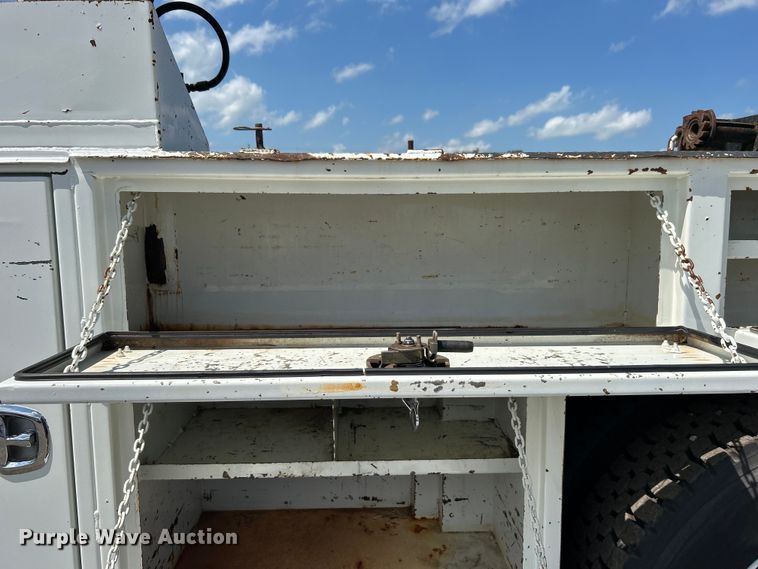 image for item EG0787 2009 International  WorkStar 7400 Crew Cab utility / service truck