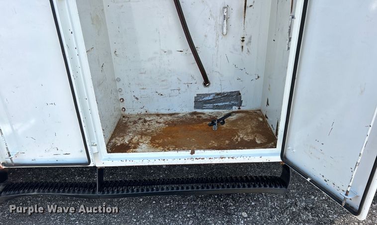 image for item EG0787 2009 International  WorkStar 7400 Crew Cab utility / service truck