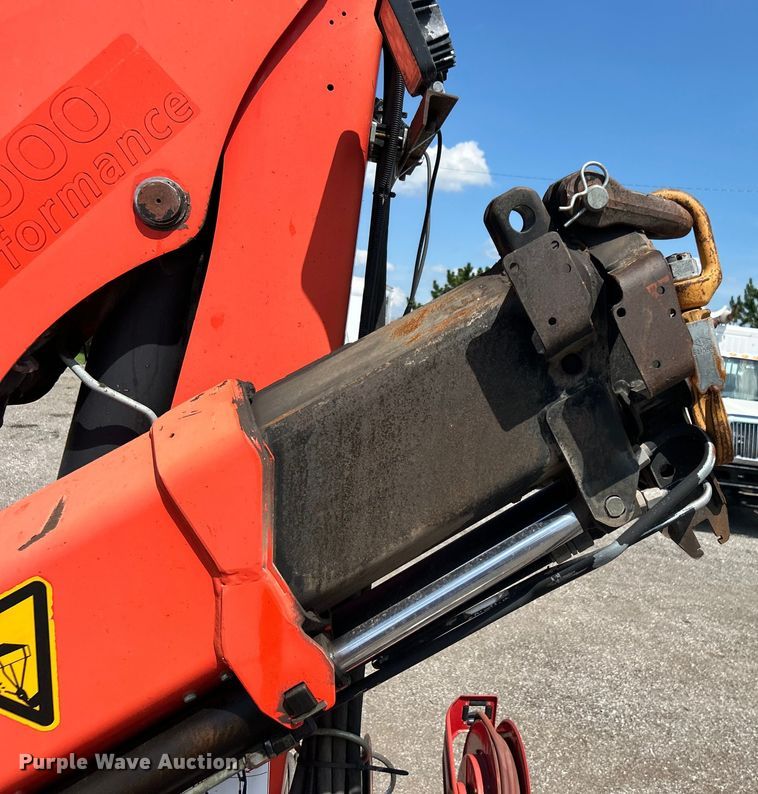 image for item EG0787 2009 International  WorkStar 7400 Crew Cab utility / service truck