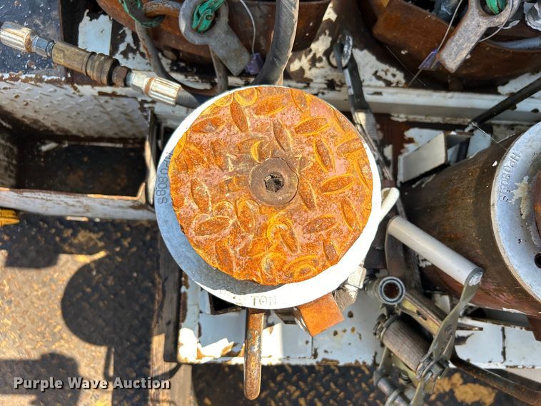 image for item EG0787 2009 International  WorkStar 7400 Crew Cab utility / service truck