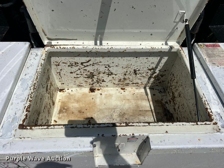 image for item EG0787 2009 International  WorkStar 7400 Crew Cab utility / service truck