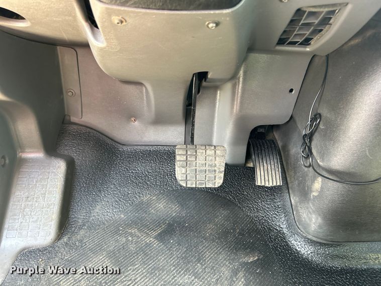 image for item EG0787 2009 International  WorkStar 7400 Crew Cab utility / service truck