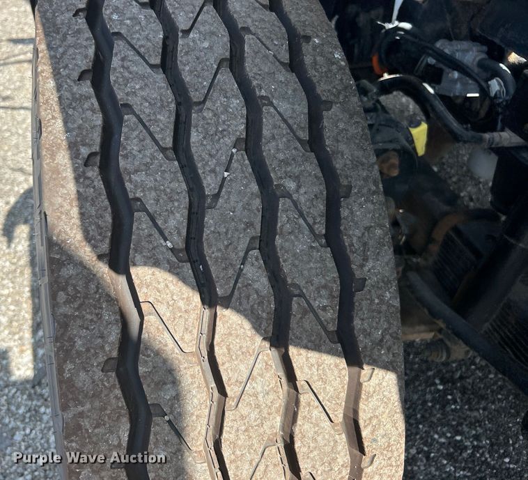 image for item EG0787 2009 International  WorkStar 7400 Crew Cab utility / service truck