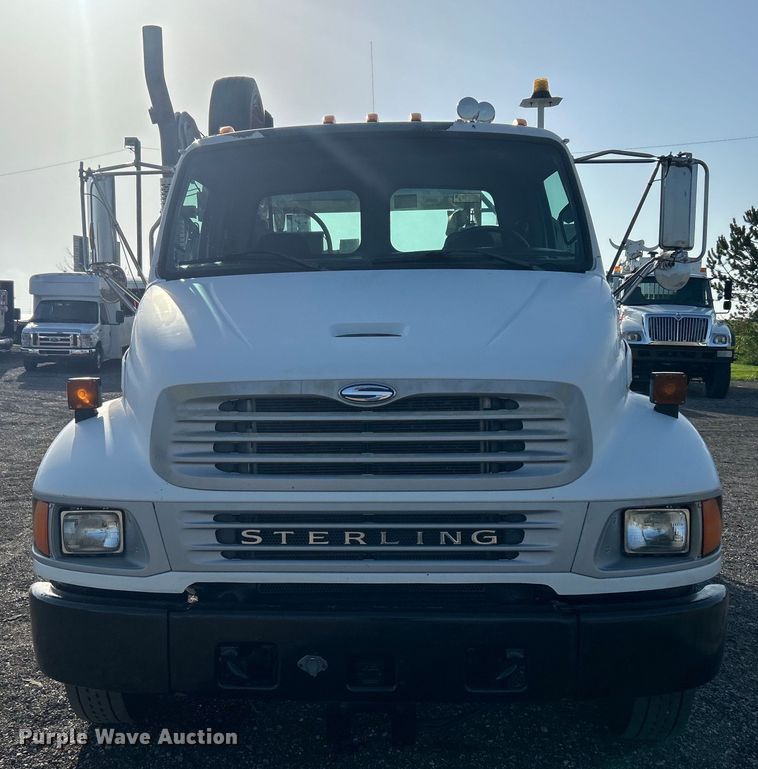 image for item EG0790 2008 Sterling  Acterra utility / service truck