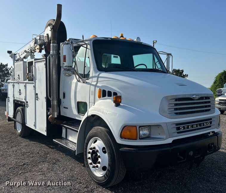 image for item EG0790 2008 Sterling  Acterra utility / service truck