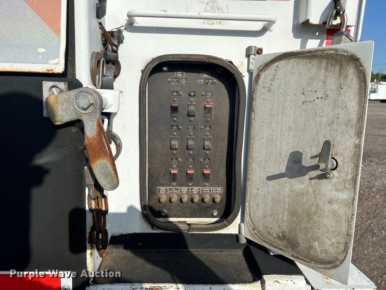 image for item EG0790 2008 Sterling  Acterra utility / service truck