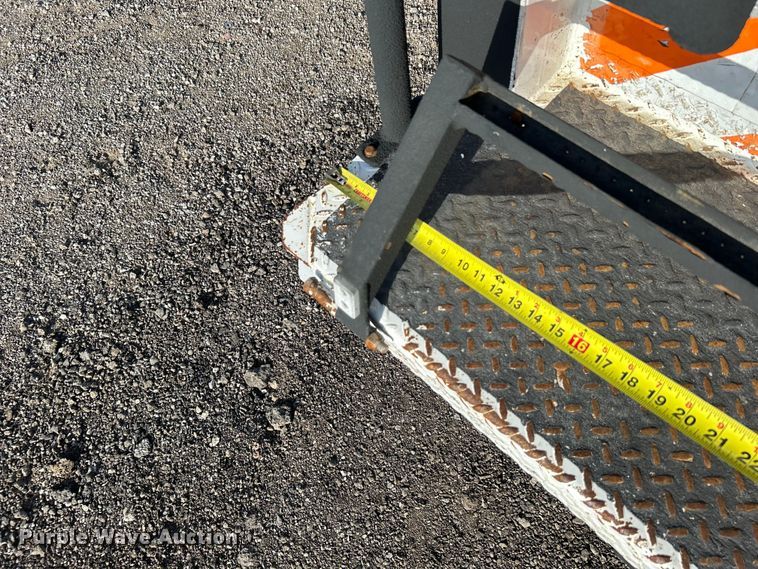 image for item EG0790 2008 Sterling  Acterra utility / service truck