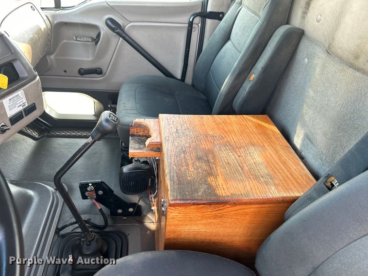 image for item EG0790 2008 Sterling  Acterra utility / service truck