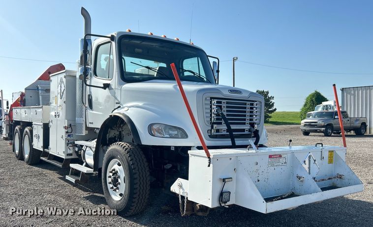 image for item EG0791 2010 Freightliner  Business Class M2 crane truck