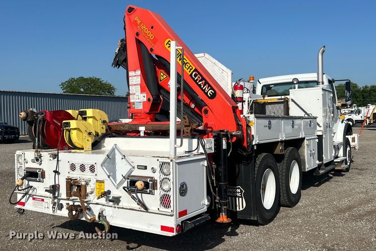 image for item EG0791 2010 Freightliner  Business Class M2 crane truck