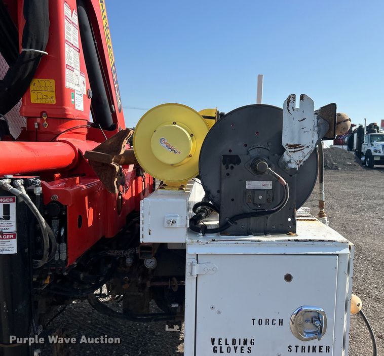 image for item EG0791 2010 Freightliner  Business Class M2 crane truck