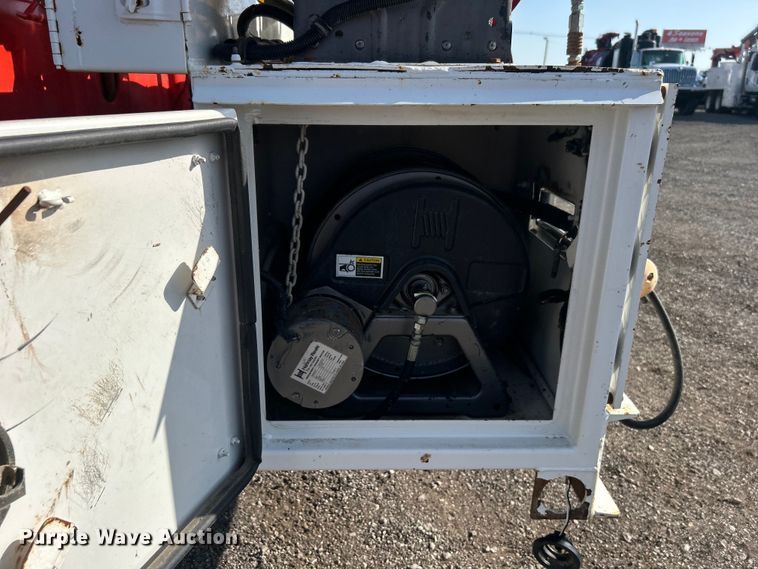 image for item EG0791 2010 Freightliner  Business Class M2 crane truck