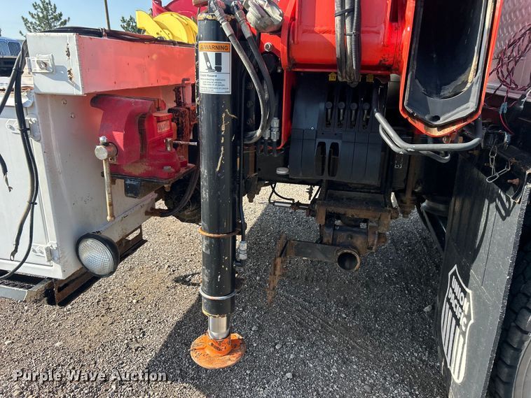 image for item EG0791 2010 Freightliner  Business Class M2 crane truck