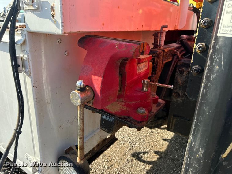 image for item EG0791 2010 Freightliner  Business Class M2 crane truck