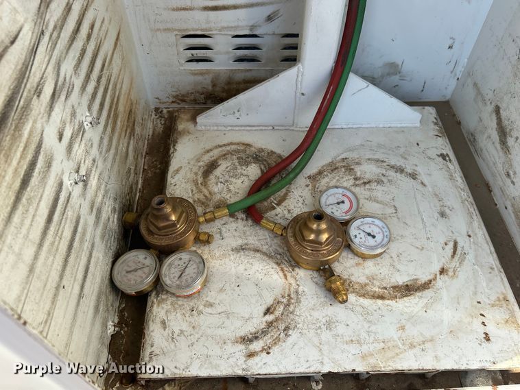 image for item EG0791 2010 Freightliner  Business Class M2 crane truck