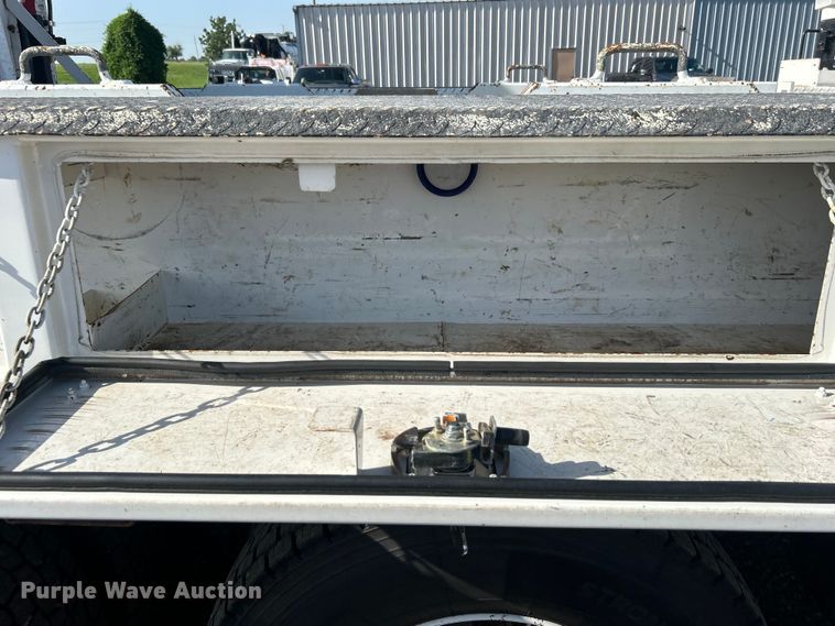 image for item EG0791 2010 Freightliner  Business Class M2 crane truck