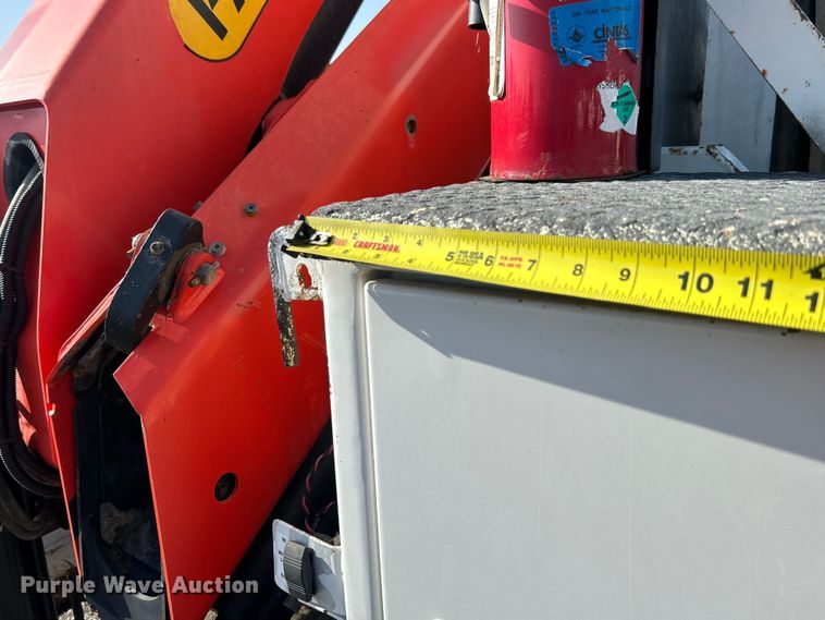 image for item EG0791 2010 Freightliner  Business Class M2 crane truck