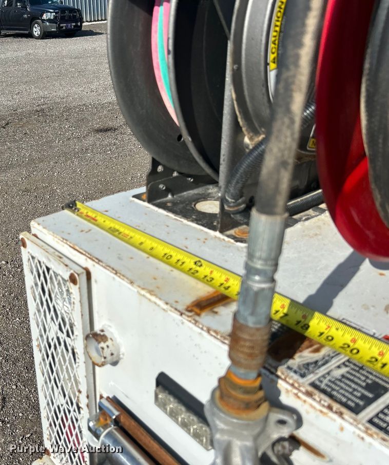 image for item EG0791 2010 Freightliner  Business Class M2 crane truck