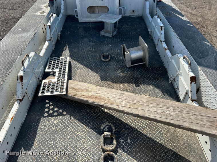 image for item EG0791 2010 Freightliner  Business Class M2 crane truck