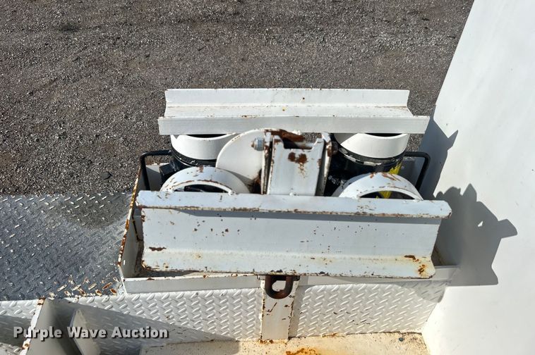 image for item EG0791 2010 Freightliner  Business Class M2 crane truck