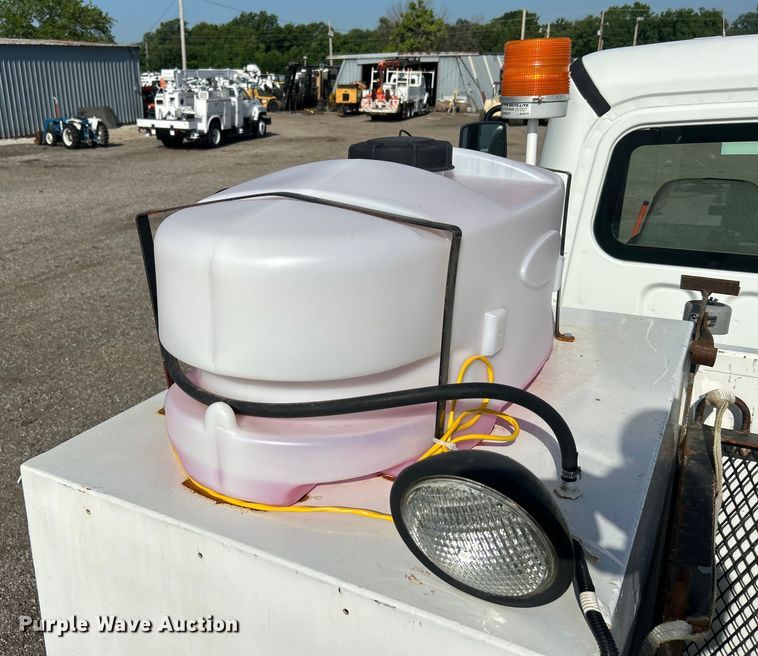 image for item EG0791 2010 Freightliner  Business Class M2 crane truck