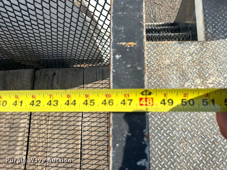 image for item EG0791 2010 Freightliner  Business Class M2 crane truck