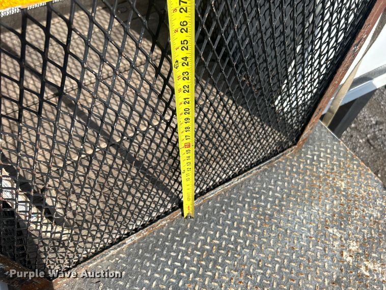 image for item EG0791 2010 Freightliner  Business Class M2 crane truck