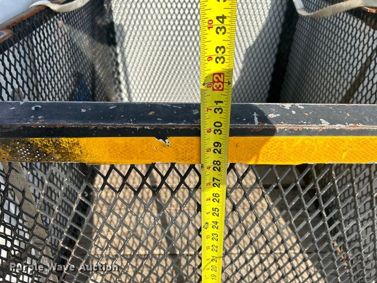 image for item EG0791 2010 Freightliner  Business Class M2 crane truck