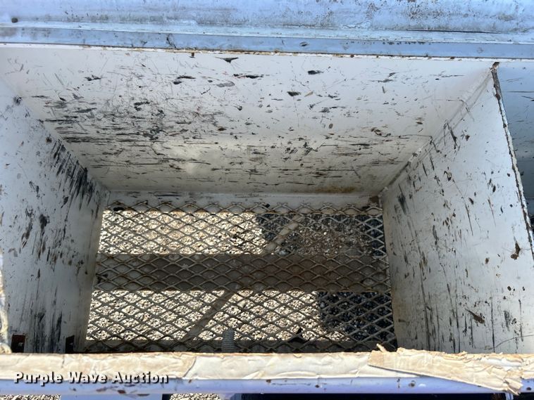 image for item EG0791 2010 Freightliner  Business Class M2 crane truck