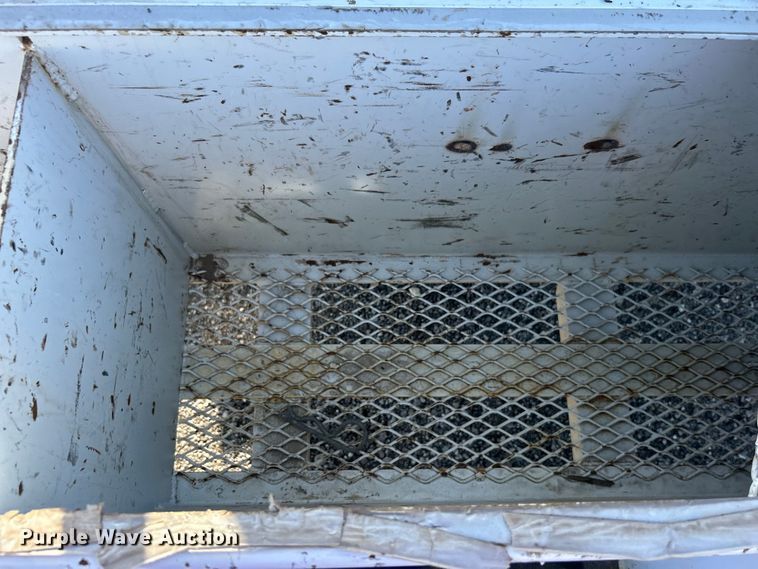 image for item EG0791 2010 Freightliner  Business Class M2 crane truck