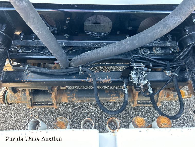 image for item EG0791 2010 Freightliner  Business Class M2 crane truck