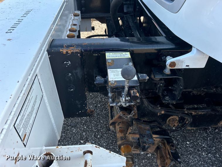 image for item EG0791 2010 Freightliner  Business Class M2 crane truck