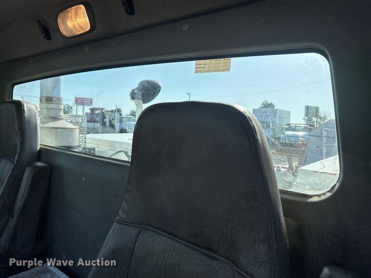 image for item EG0791 2010 Freightliner  Business Class M2 crane truck